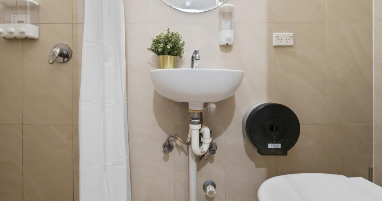 Hotel 64 Сідней Екстер'єр фото